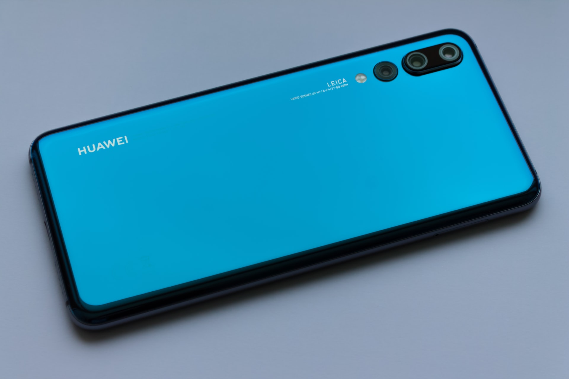 U.S. investigates Chinese Huawei