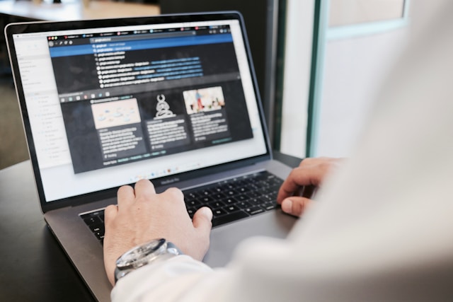 Website Builders for Small Businesses: 7 Platforms Worth Considering