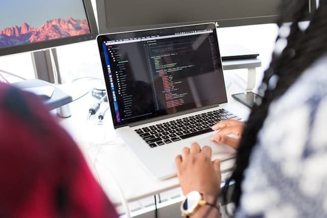 Top 7 PAM Tools With Session Intelligence for Insider Threat Detection